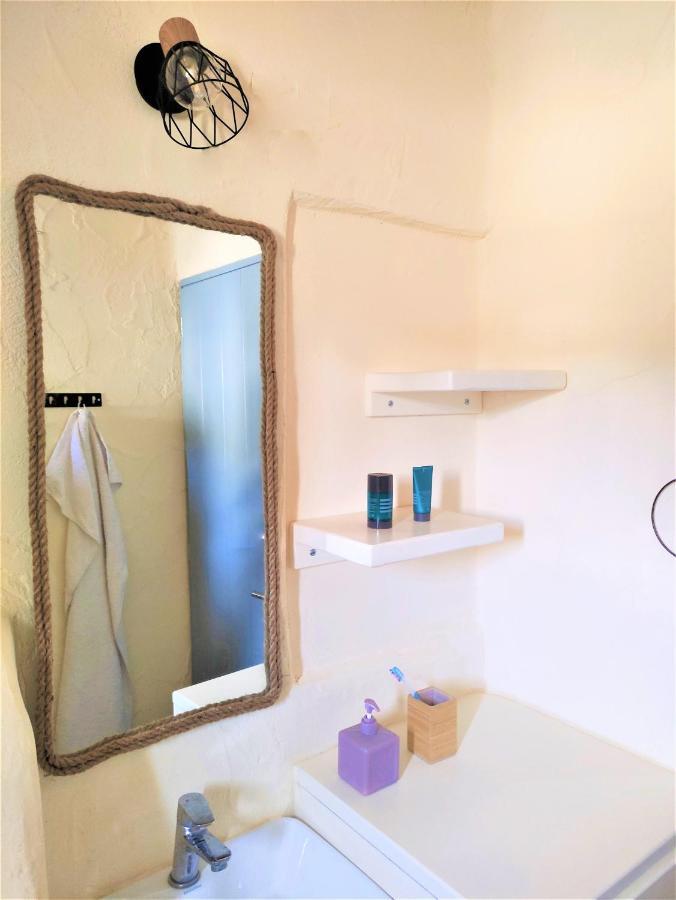 Mosaic Suites Дриос Екстериор снимка